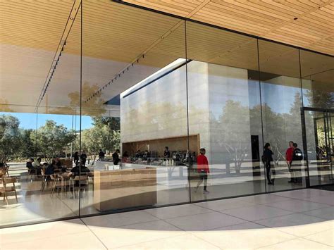 Visit Apple Headquarters: The Apple Park Visitor Center - A Modern Mother