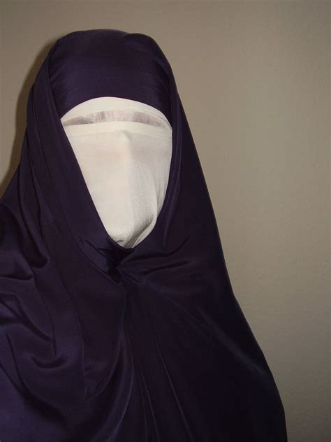 Pin on Niqab / Burqa / veils & masks