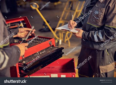 2,575 Aircraft Mechanic Tools Images, Stock Photos & Vectors | Shutterstock