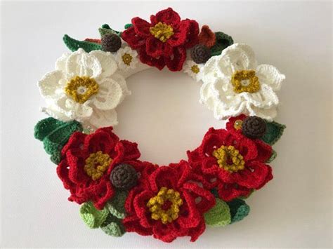 Christmas Wreath,Poinsettia wreath, floral wreath,handmade wreath, door ...