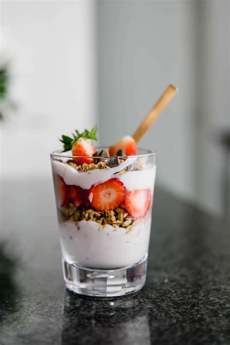 5 Ingredient Strawberry Breakfast Parfait You Can Make Ahead