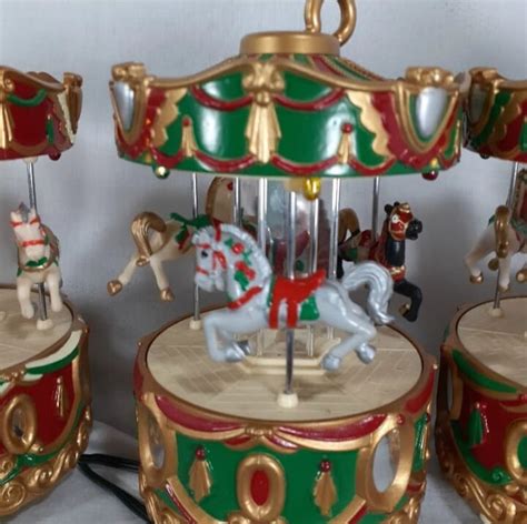 Vintage Carousel 1992 Merry Go Round 25 Xmas Songs Musical Animated ...