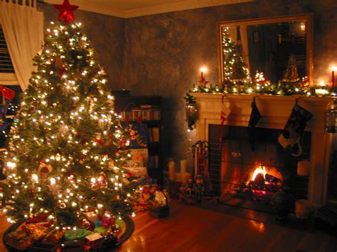 Christmas Tree And Fireplace Wallpapers - Wallpaper Cave