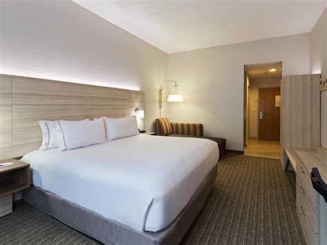 Tavares Hotel near Leesburg | Holiday Inn Express & Suites Tavares - Leesburg