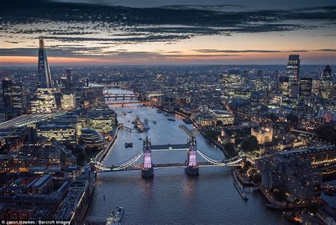 Incredible aerial photographs capture London's iconic landmarks in 2016 ...