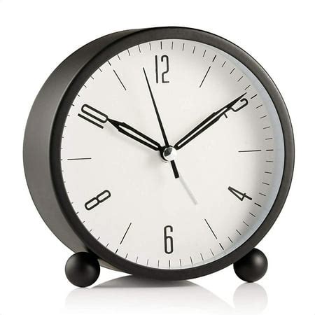 Round Alarm Clock Non Ticking, Battery Operated And Light Function, Super Silent Alarm Clock ...