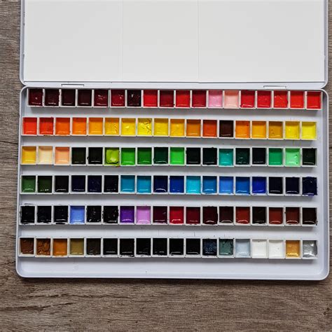 Holbein Artist Watercolor Paints - Customize your own palette ...