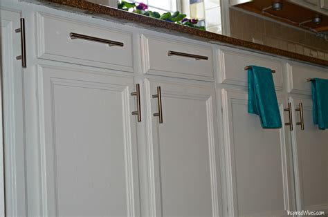 Choosing Kitchen Cabinet Knobs, Pulls and Handles DIY | Top Kitchen ...