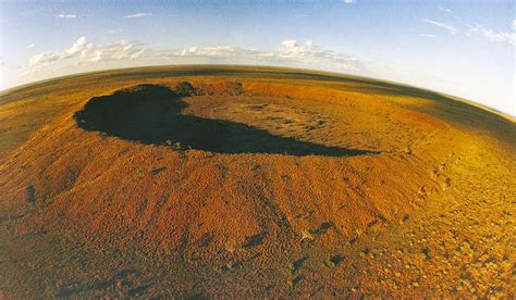 100 Best Views In Australia #92 Wolfe Creek Crater, WA - Australian Traveller