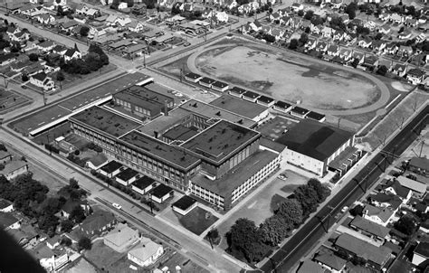 Seattle Public Schools, 1862-2000: Ballard High School - HistoryLink.org