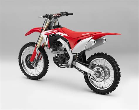 HONDA REVEALS ELECTRIC-START 2018 CRF250R | Dirt Bike Magazine