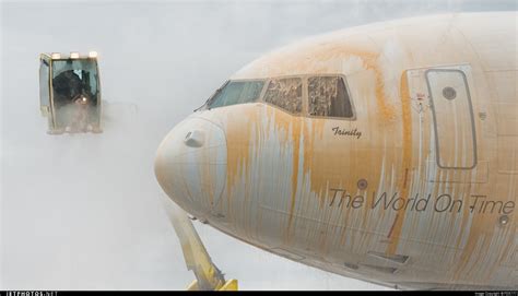 Ready for Winter—a Look at Aircraft Deicing | Flightradar24 Blog