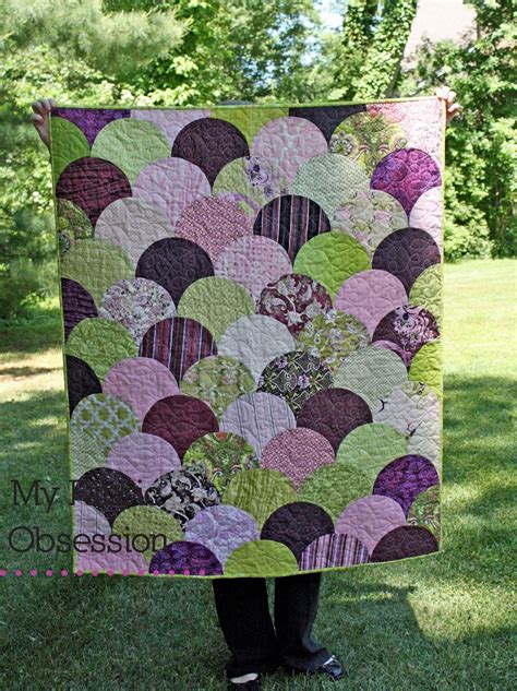 My Fabric Obsession: Clamshell Quilt: a Finish