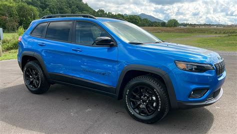 X GON' GIVE IT TO YA: 2022 Jeep® Cherokee X Arrives At Dealers! - MoparInsiders