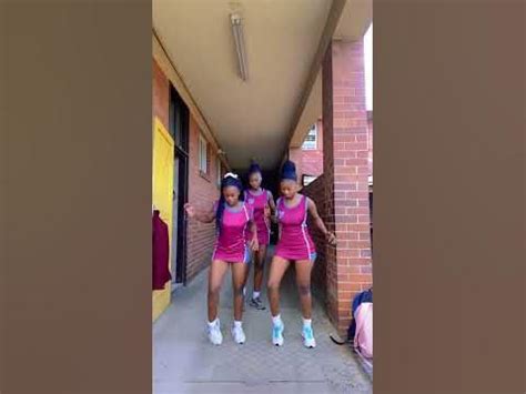 tiktok 2023 bhebha dance challenge💃 ️#shorts #amapiano #everythingafricahub #dance @revoo.oo ...