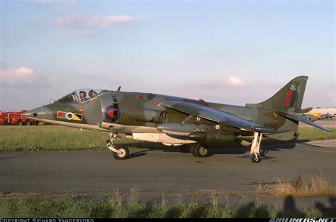 Hawker Siddeley Harrier GR1 - UK - Air Force | Aviation Photo #1412491 | Airliners.net