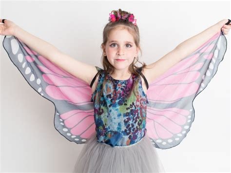 Disfraz de mariposa. Manualidad de Carnaval para niños