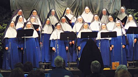 The Singing Nuns Present Mary's Christmas - Huckleberry Press