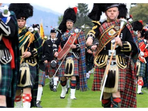 Scottish festivals show their strength | Scottish festival, Highland games, Festival