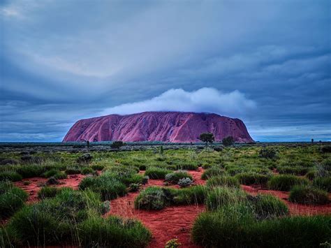 Explore Uluru monoliths - a magical changing color rock in Australia - We travel guides