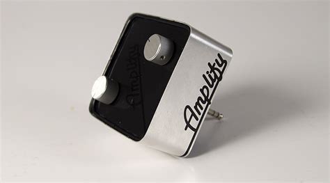 Amplify - radio hack turns your guitar amp into a radio