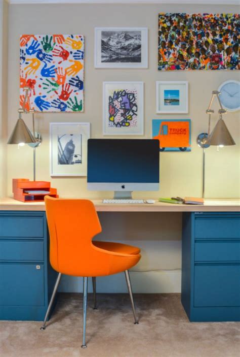 22 Wall Decor Ideas to Take to The Office