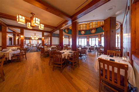 Yachtsman Steakhouse Review: Disney World's Most Magnificent Meats? - Disney Tourist Blog