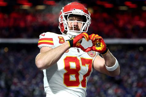 internet reacts as Travis Kelce gave a heart hand celebration reaction ...