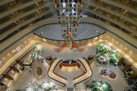 Hotel Staycation Review @ PARKROYAL COLLECTION Marina Bay - Garden in a Hotel - I Wander