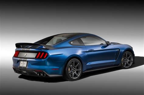 Ford Introduces Shelby GT350R Mustang