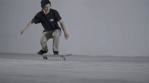 How To: Ollie - Skateboard Trick Tip | skatedeluxe Blog