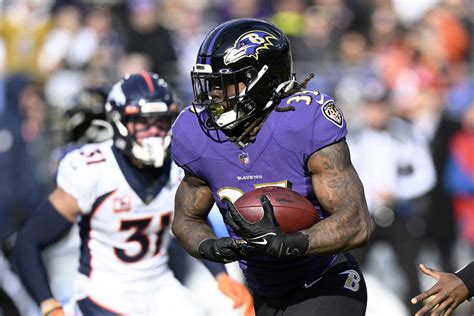 ColdHardFootballFacts : Is Gus Edwards Key for Baltimore's Success?