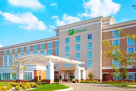 HOLIDAY INN BATTLE CREEK, AN IHG HOTEL $103 ($̶1̶2̶2̶) - Updated 2023 ...