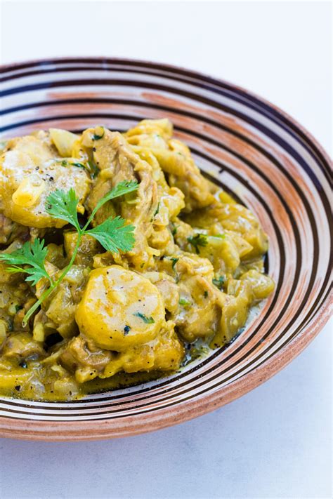 Easy Green Plantain Curry with Chicken - Creative in My Kitchen