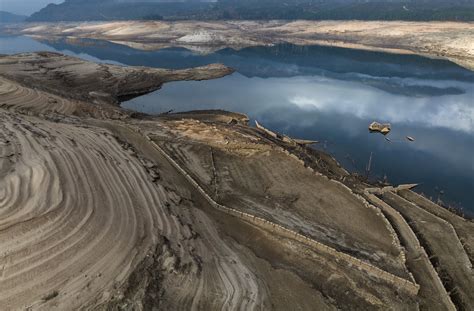 Winter drought destroys reservoirs, crops in Spain, Portugal | Daily Sabah