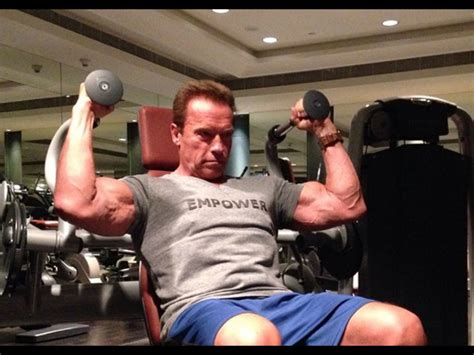 Arnold Schwarzenegger Bodybuilding Workout Photos | EOUA Blog