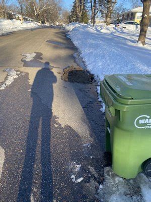 CURBSIDE WASTE - Updated June 2024 - 33 Photos & 118 Reviews - Brooklyn Park, Minnesota - Junk ...