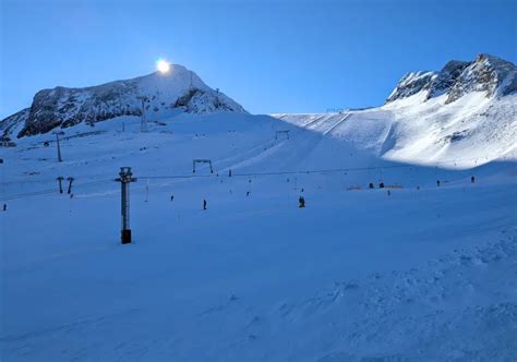 Kaprun Kitzsteinhorn Skiing & Snowboarding | Ski Lifts, Terrain, Passes, Trail Maps