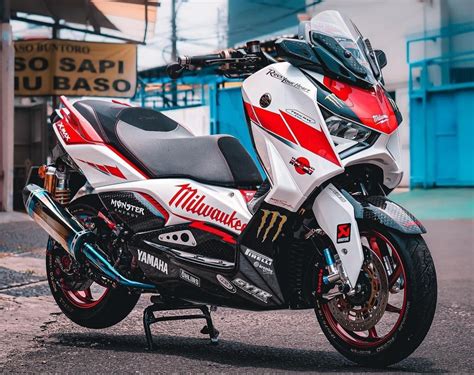 Modifikasi XMAX 250 Connected yang Curi Perhatian di Ajang CustoMAXI ...