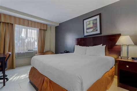 Best Western Plus Brooklyn Bay Hotel Brooklyn | Bookonline.com