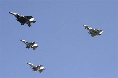 Russian jets violate S. Korean airspace - Breaking News Türkiye