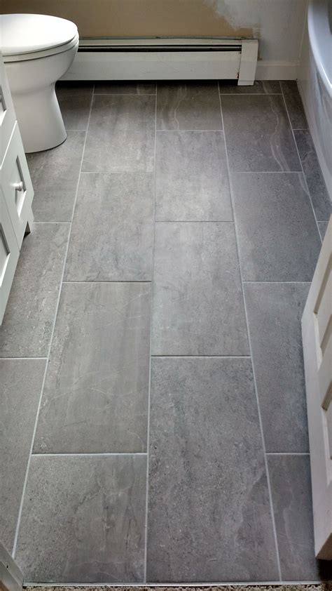 Large Gray Bathroom Tile – Rispa