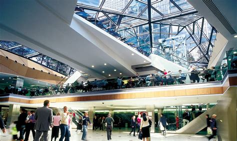 Canary Wharf Shopping Centre - Canary Wharf Life