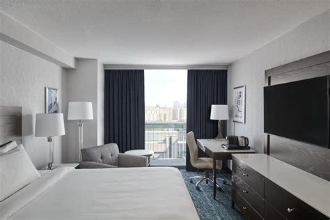 Chelsea Hotel, Toronto Toronto, Ontario, CA - Reservations.com