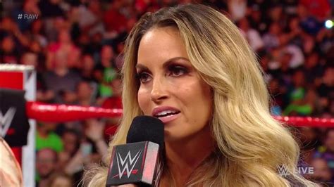 Trish Stratus Returns On Raw