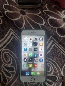 iPhone 8 Plus en bon état à Djibouti