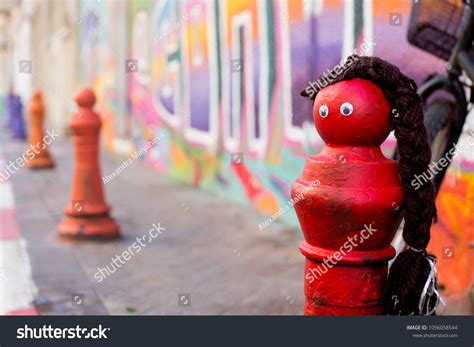 Street Art Tel Aviv Stock Photo 1056058544 | Shutterstock