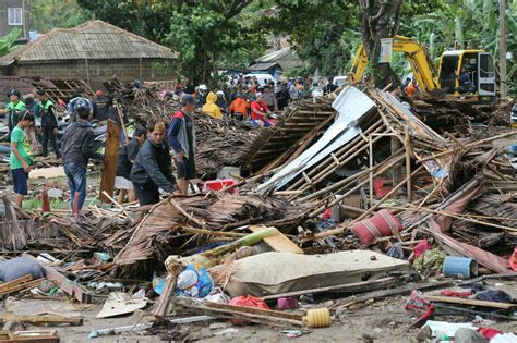 Indonesia Tsunami: More Than 200 Dead, Hundreds More Injured : NPR