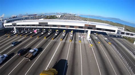 Pandemic: SF Oakland Bay Bridge toll plaza - YouTube