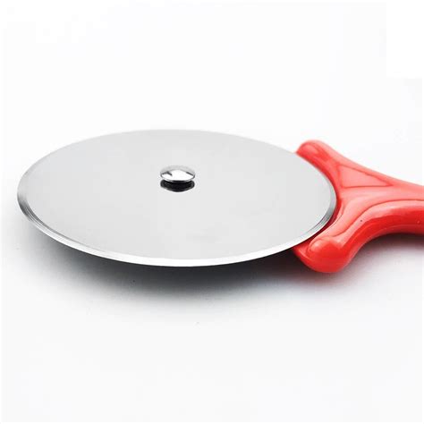 pizza cutter